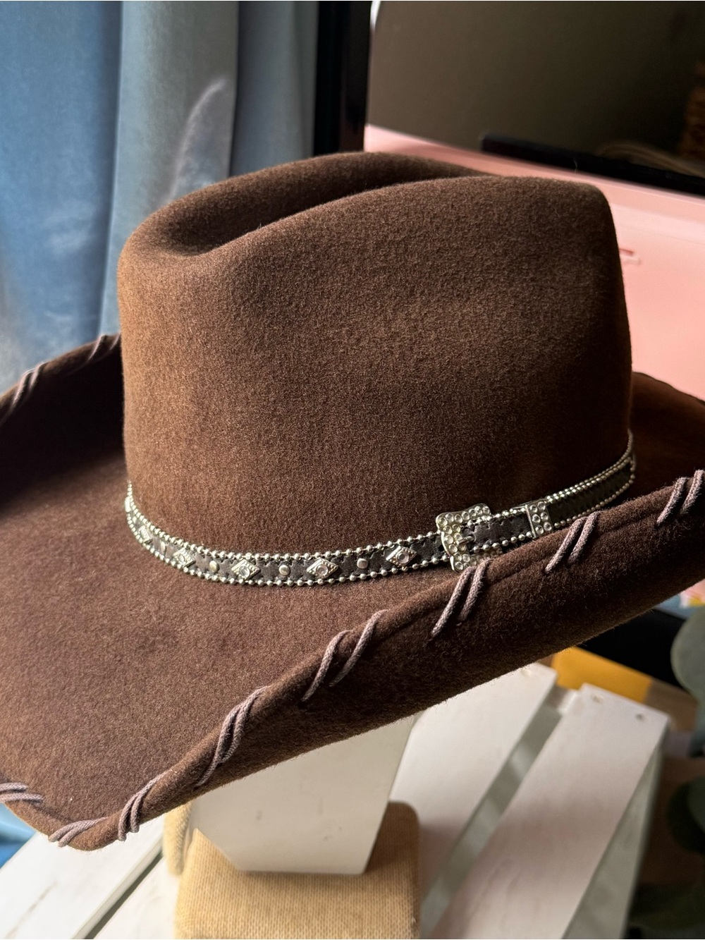 SCALA 100% Wool Brown Felt Western Cowboy Hat Women’s w/Silver Studded Band